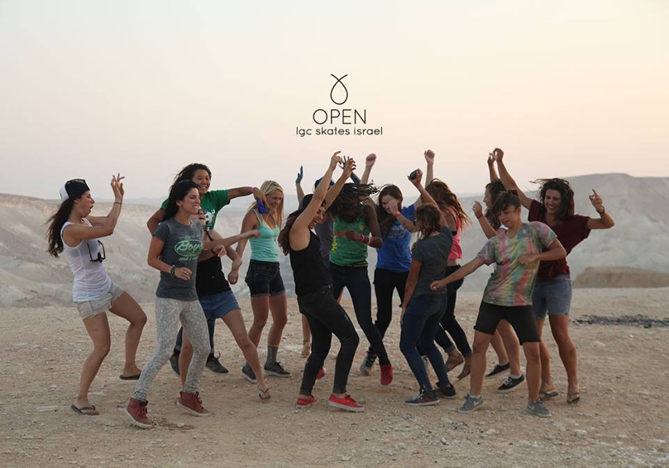 Le nouveau trailer du Longboard Girls Crew en Israël est incroyable!