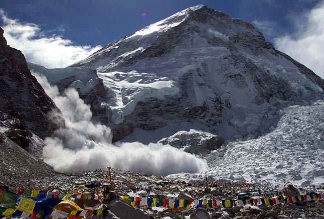 12 Sherpas Dead On Everest After Worst Avalanche In Close To A Decade
