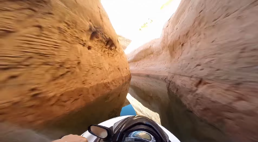 Une ride de jet ski dans les canyons en Arizona! [Vidéo]