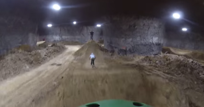 Louisville Mega Cavern : les premières trails souterraines de BMX!